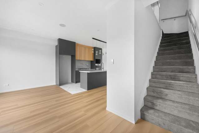 121 Otuwairoa Esplanade Papakura_2