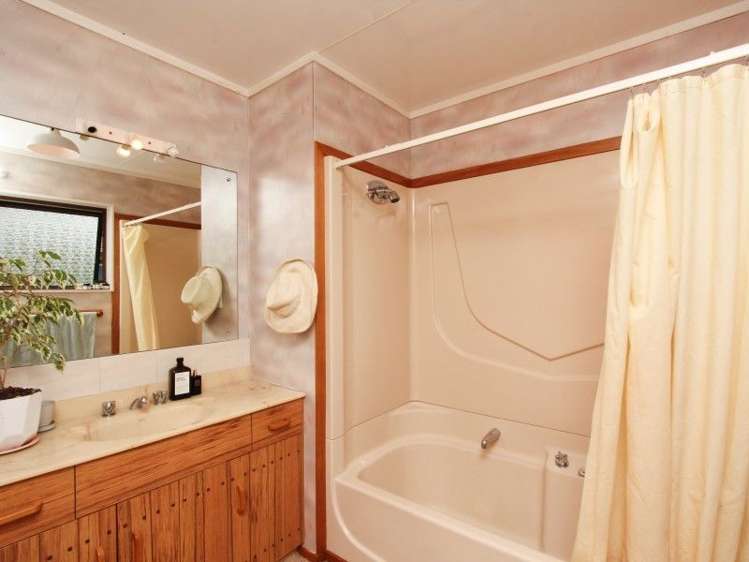 14 Mcfarlane Street Mount Victoria_18