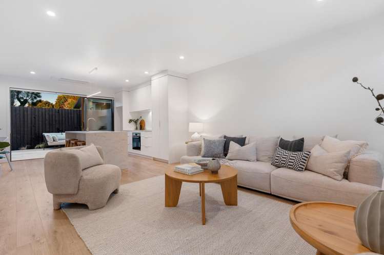 16 Hamurana Place Te Atatu Peninsula_11