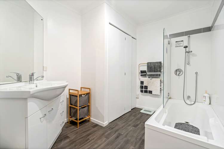 4/15 Harbour View Road Te Atatu Peninsula_11