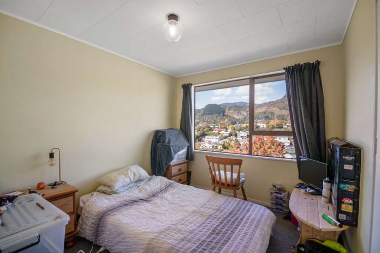 58 Emano Street Toi Toi_4