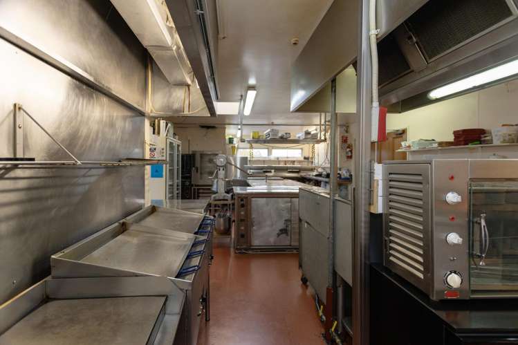 198 Main Road Waikouaiti_25