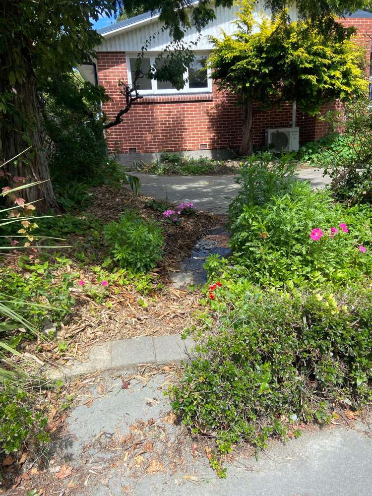 55 Woodbury Street Russley_39