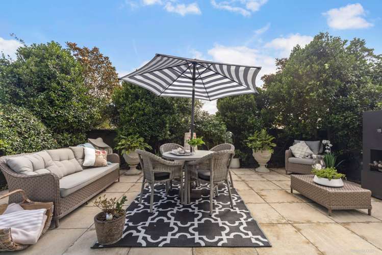 35 Columbia Crescent Beachlands_1