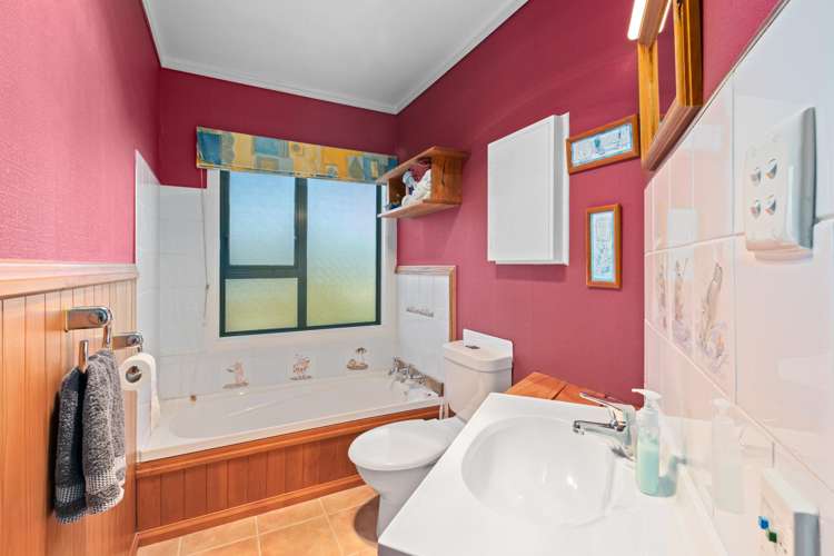 125 Akaroa Drive Maupuia_11