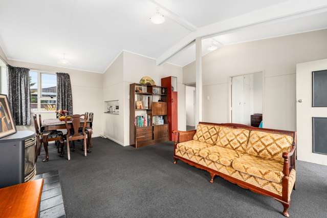 87 Long Melford Road Awapuni_3