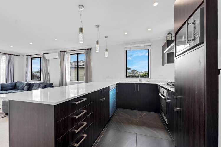 2/65E Metcalfe Road Ranui_10