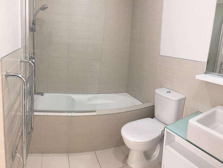 707/18 Beach Road Auckland Central_5