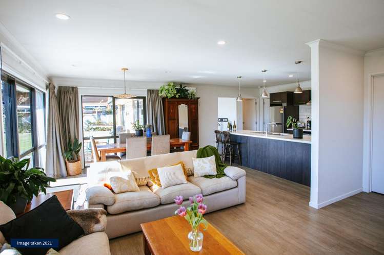 29 Finch Street Albert Town_2