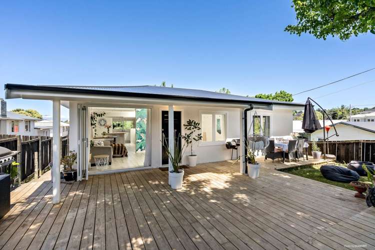 19 Tahi Terrace Glen Eden_0