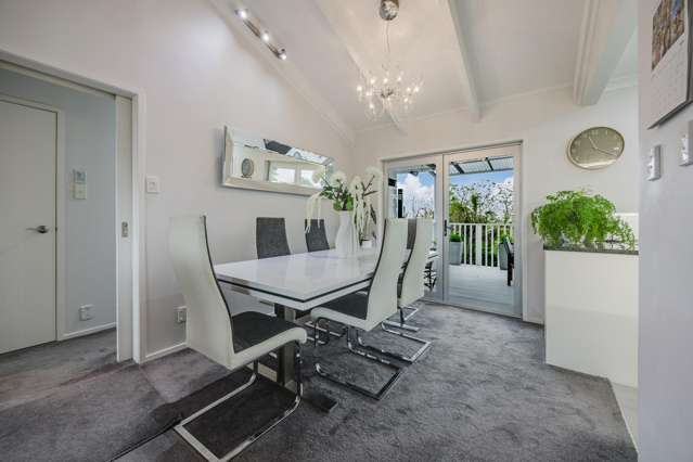 129 Bradbury Road Botany Downs_4