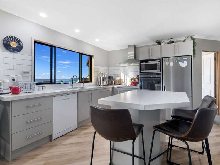 111 Pacific View Drive Whangamata_12