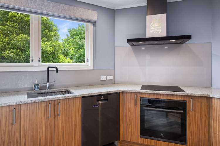 21 Slade Street Greerton_10