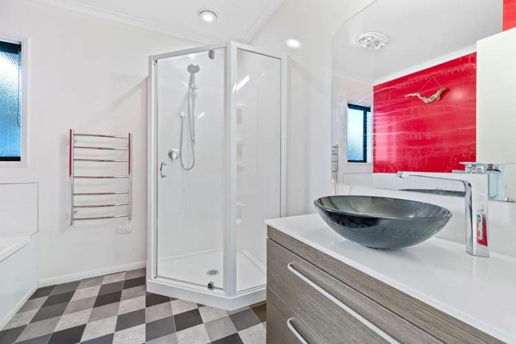 3A Marchant Place Westown_12