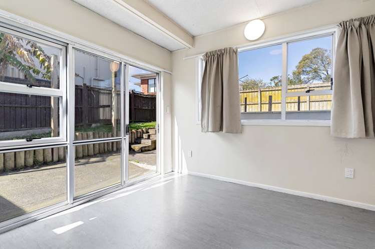 1 and 2/49 Orams Road, Manukau Hill Park_22