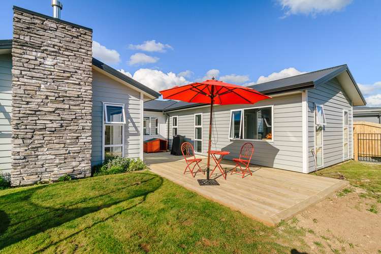 3 Brian Morgan Terrace Wainuiomata_16