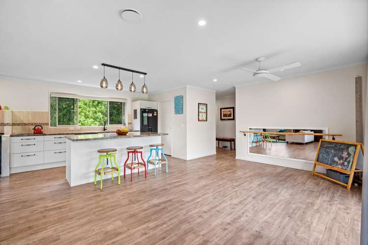 6 Tavinor Road Otaika Valley_16