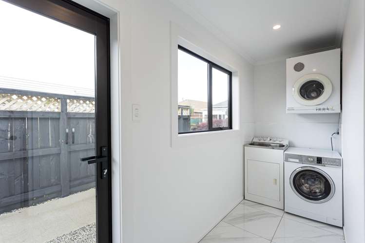 215 Bay View Road St Clair_25