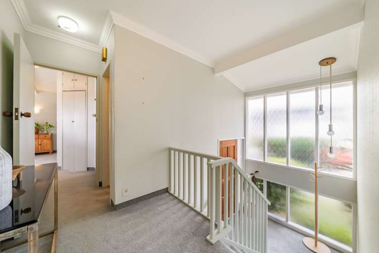 2 Leeward Drive Whitby_18