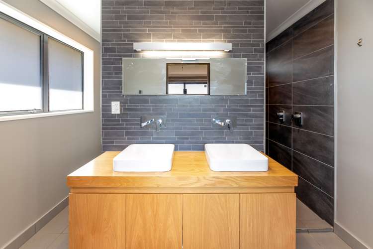 7 Dundee Close Darfield_11