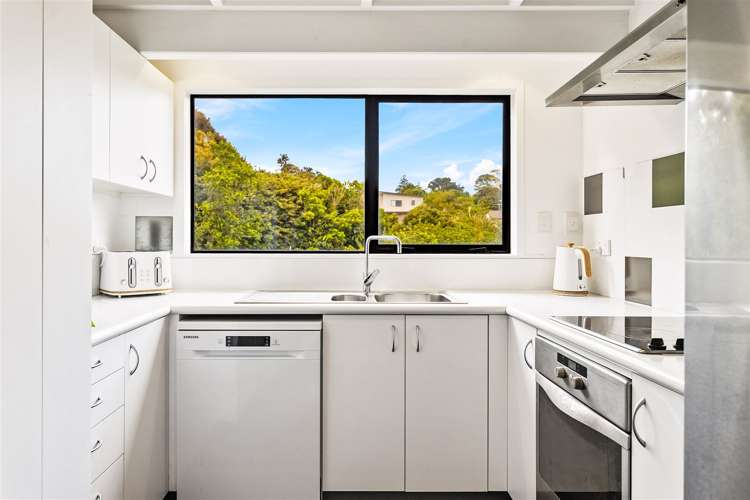 2/82 Verbena Road Birkdale_11