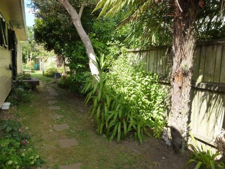 103 Ngati Pu Place Whangamata_21