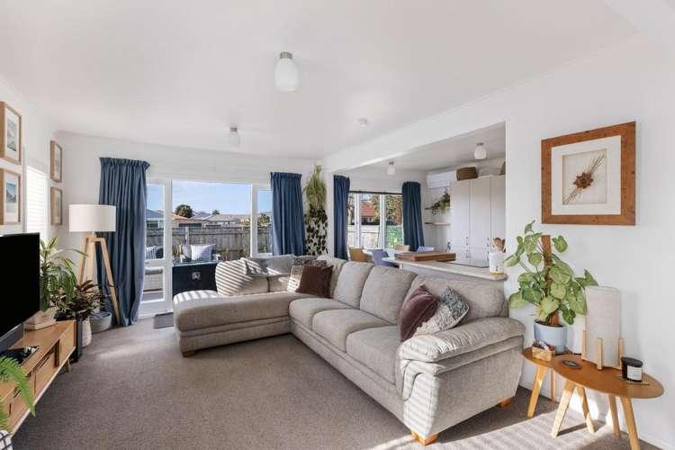20 Emmett Street Greerton_2