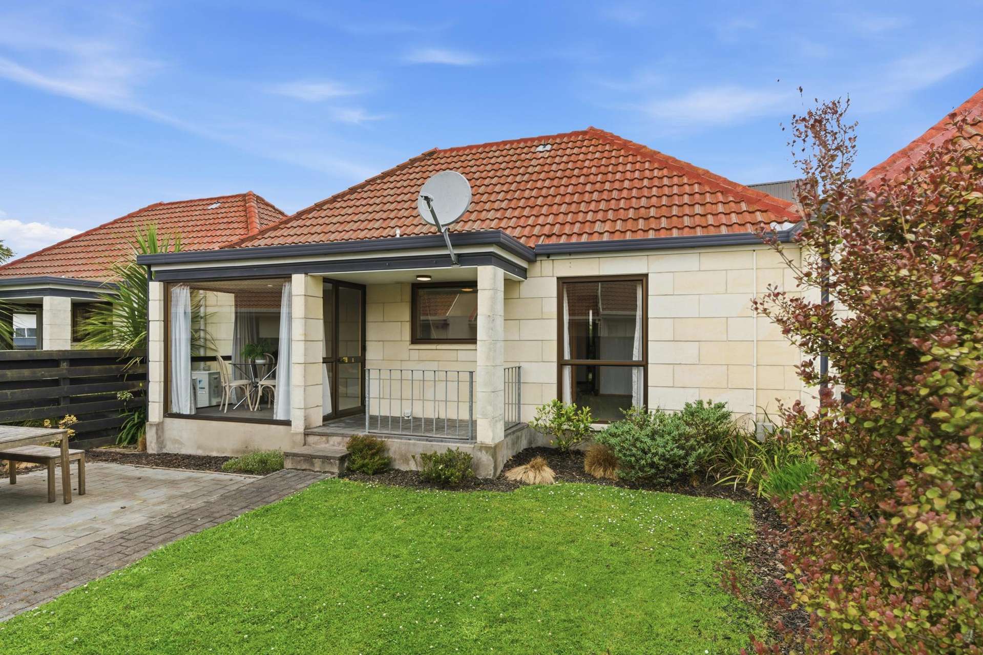 2/4 Broadbent Street Riccarton_0