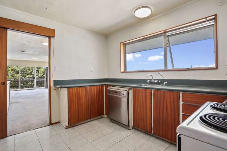 2/83b Glengarry Road Glen Eden_8