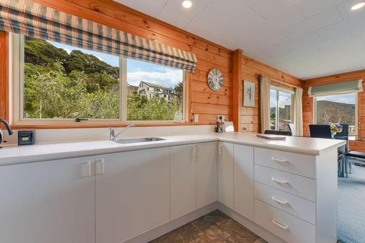 22 Amelia Crescent Waikawa Bay_12