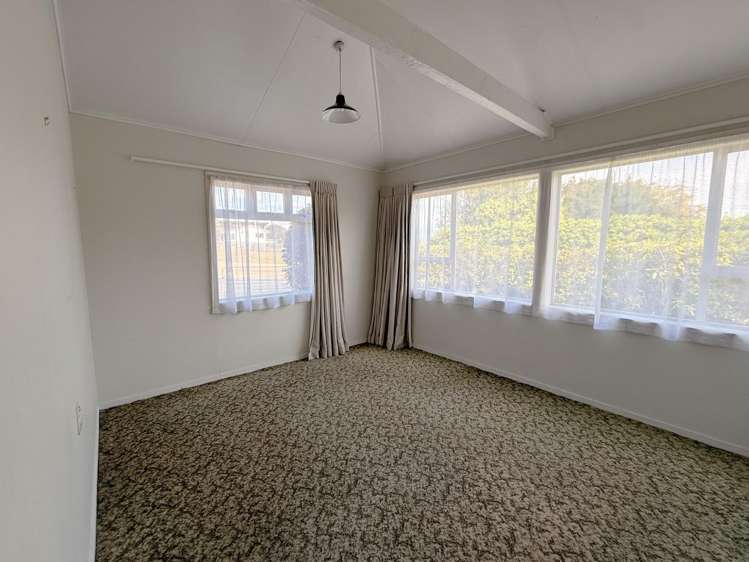 24 Taharepa Road 11201_9