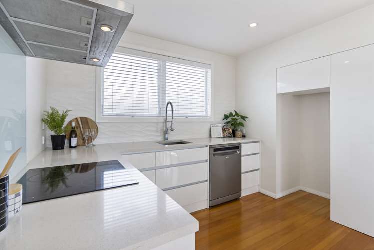 1/51 Uxbridge Road Mellons Bay_4