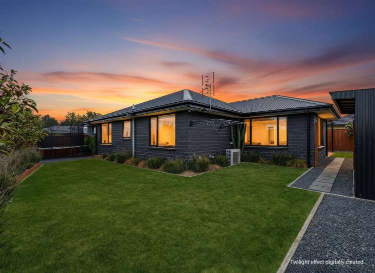 93 Sunline Avenue Lincoln_26