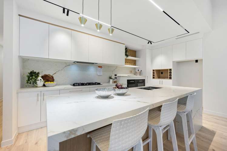 80 Parish Drive_2