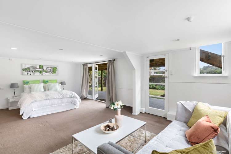 102 Frederick Street Hillsborough_10