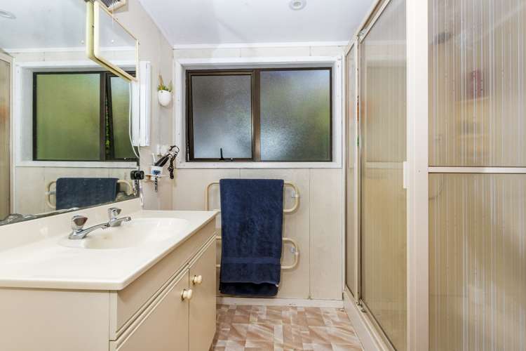 11 Serrata Place Browns Bay_11