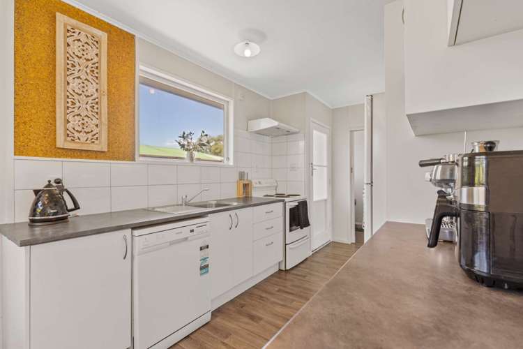 43 Lisa Crescent Mangakakahi_9