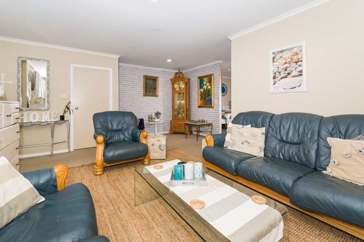 88 Pinecrest Drive Gulf Harbour_2