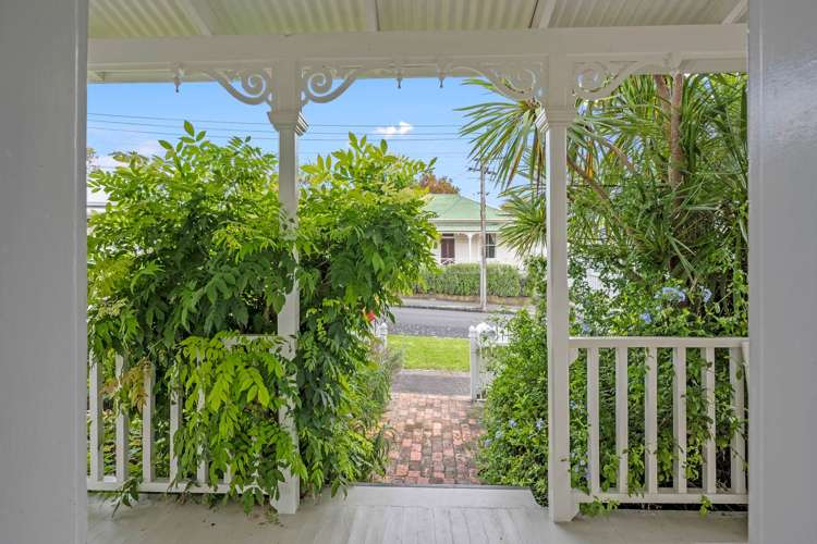 14 Owens Road Devonport_30