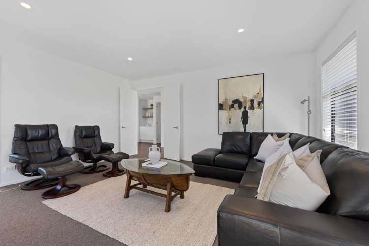 5 Augusta Grove Waiwhakaiho_12