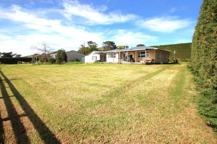 52 Brass Road Ahipara_13