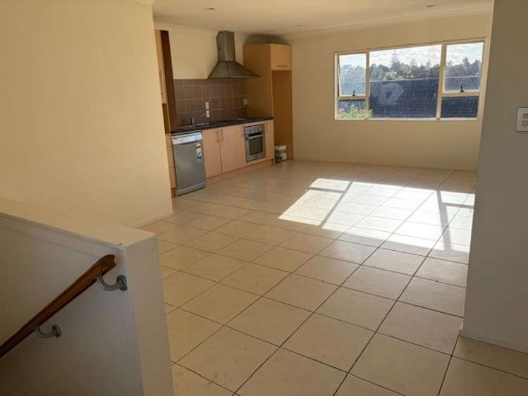 1/16 Kauri Glen Road Northcote_2