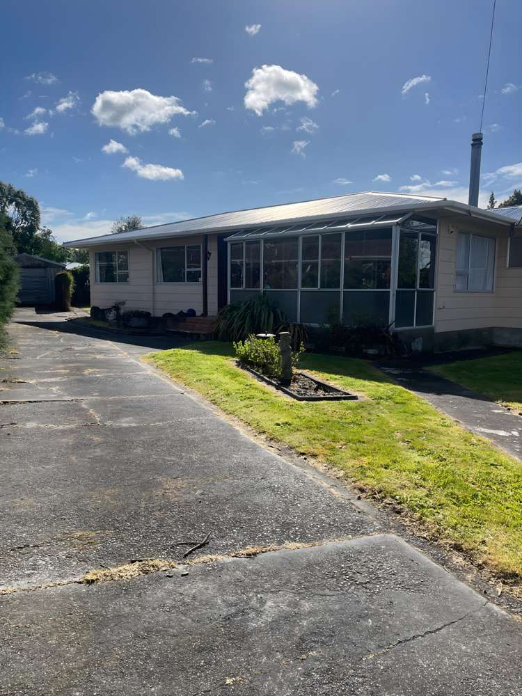 9 William Benton Street Featherston_1
