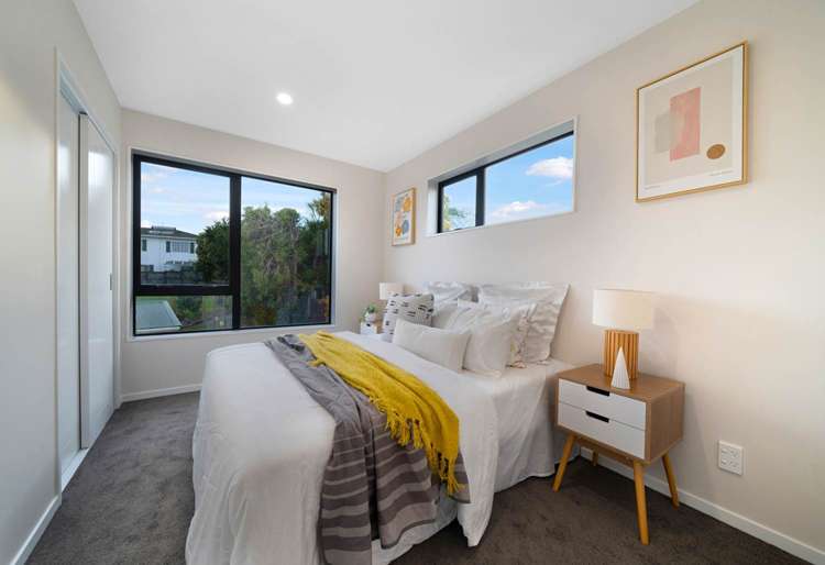 8B Mason Street New Lynn_12