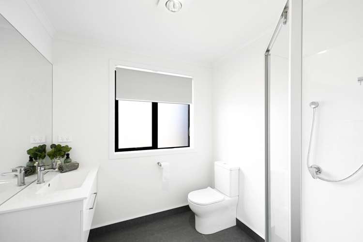 2/10 Bostonkip Crescent Fitzroy_11