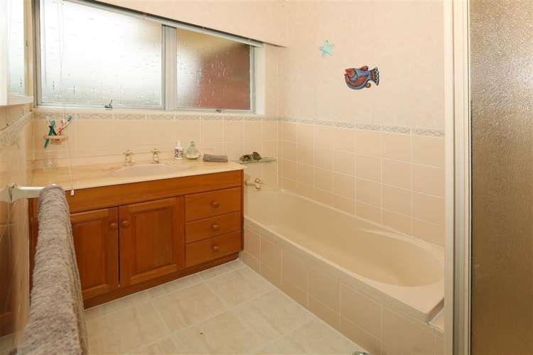 1 Eyre Street Henderson_17