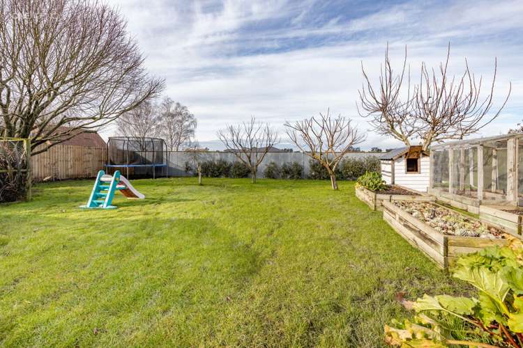 96 Main North Road Woodend_19