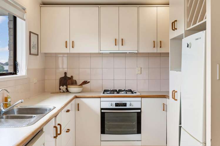 5/1 Parker Avenue New Lynn_11