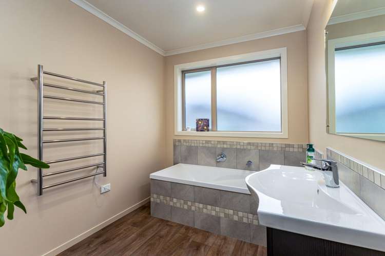 2 Penstock Place Twizel_11