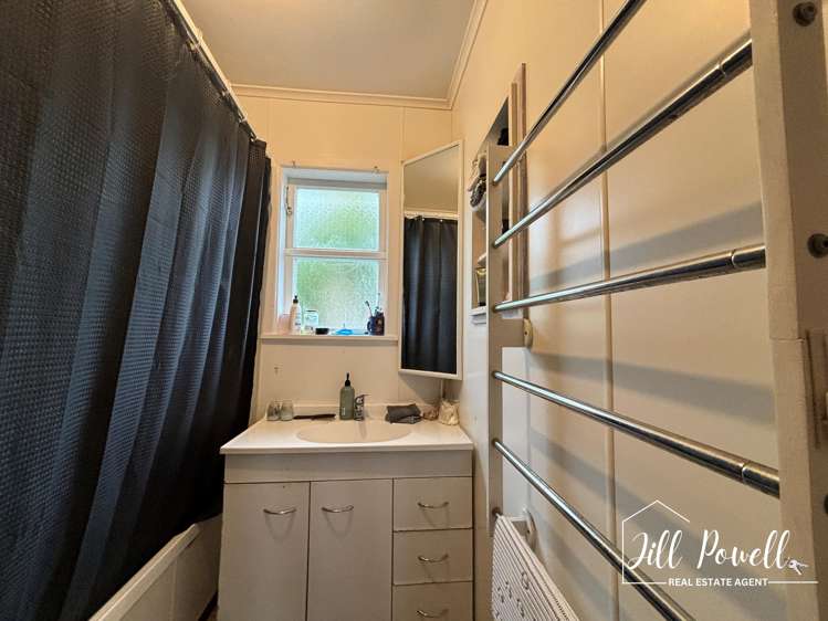 8 Bickerstaffe Road Maungaturoto_6